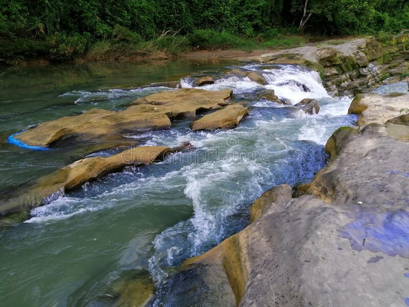 Nafa-Khum Waterfall - Toursian