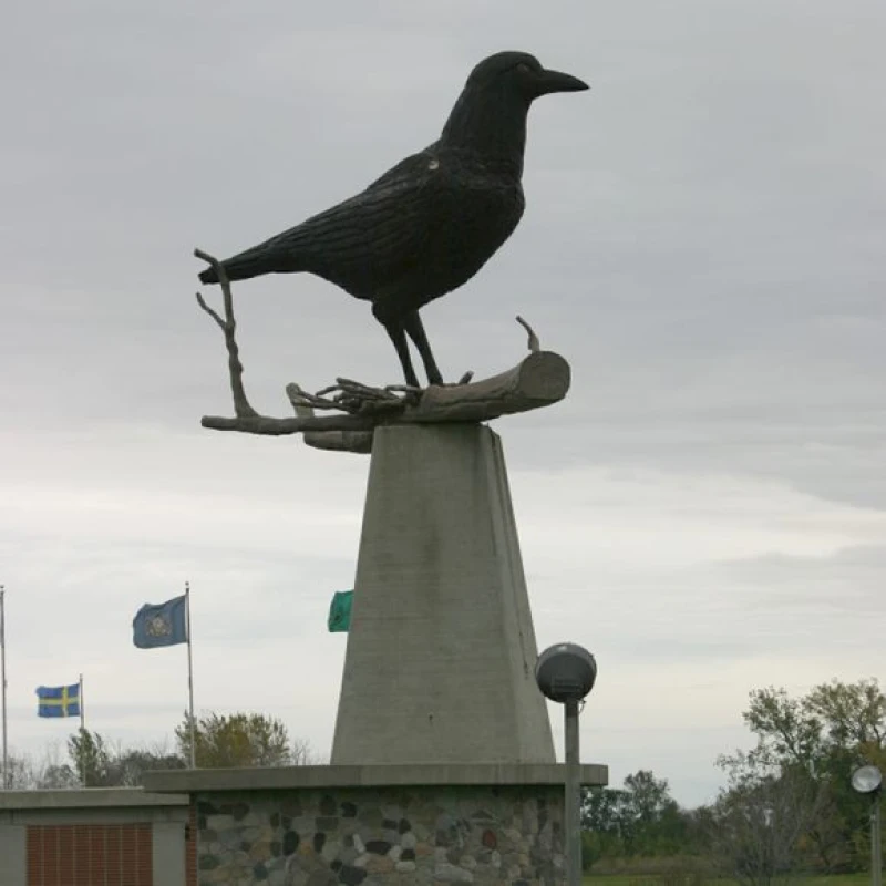 World's Largest Crow Statue - Toursian