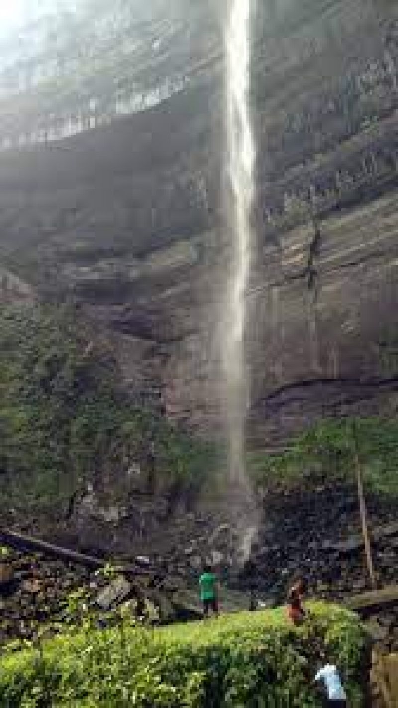 Langlok Waterfall - Toursian